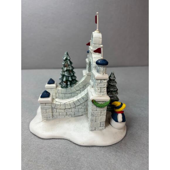 Dept 56 Heritage Christmas Village Collection NORTH POLE GATE 56324 Retired - Picture 3 of 7